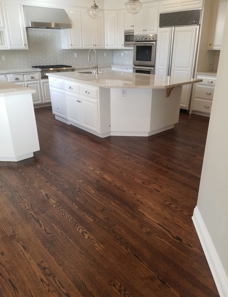 Hardwood-Floor-Kitchen-White-Cabinets